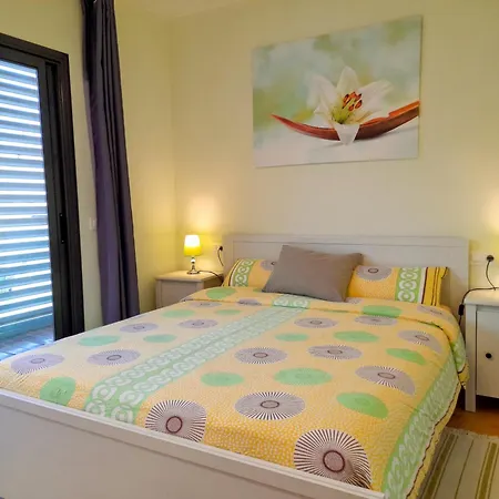 Lliris Atico Apartment