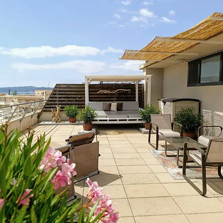 Lliris Atico Apartment *